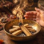 Hogyan használd a Palo Santo-t? Ismerd meg a valódi mágiát!