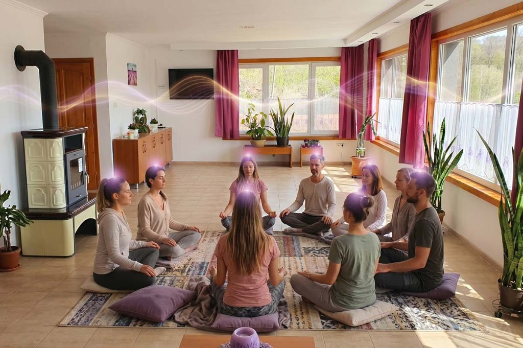 Akár 22-40 fő számára is: Baráti társaságoknak · Spirituális / Elvonulós közösségeknek